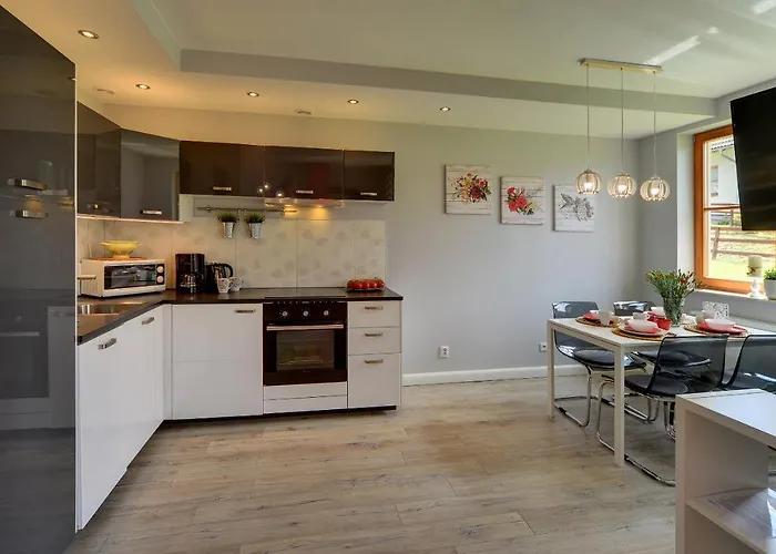 Gustowny Sun Seasons 24 W Karpaczu Z Tarasem By Renters